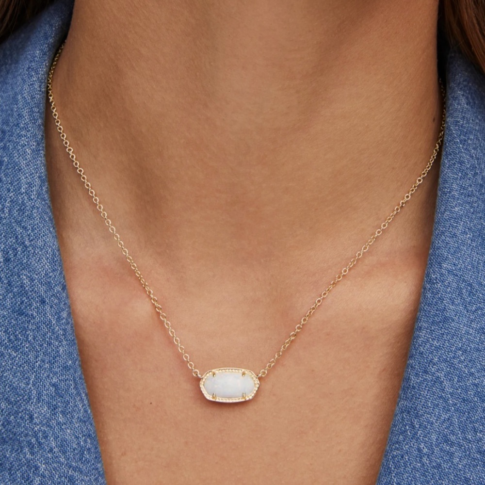 Kendra Scott Elisa Gold Pendant Necklace – White Lab Grown Opal ✨